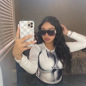 Meet your Posher, Eliyanaa